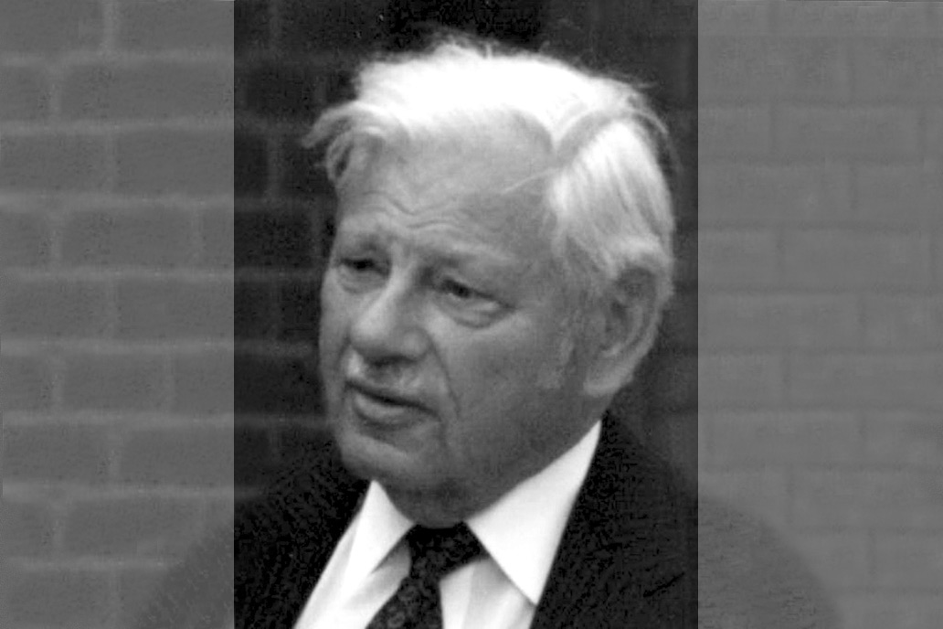 Schwarz-weiß Foto von Herbert Gawron im Alter von 76 Jahren im Jahr 1980.